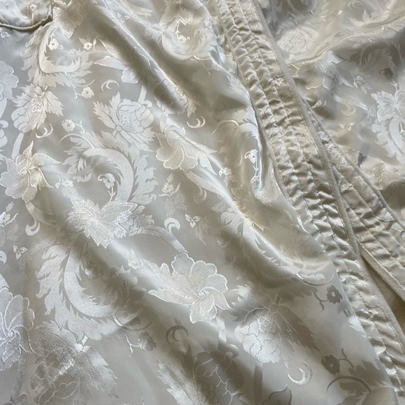 Vintage Victoria Secret Satin Terry Robe - Picture 4 of 7